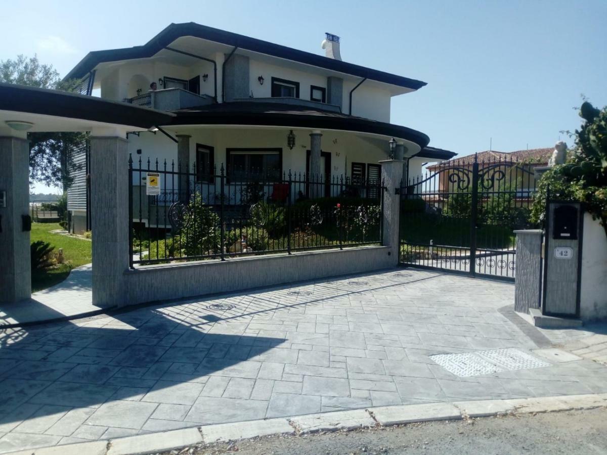 Appartamento In Seminterrato Zannone ساباوديا المظهر الخارجي الصورة